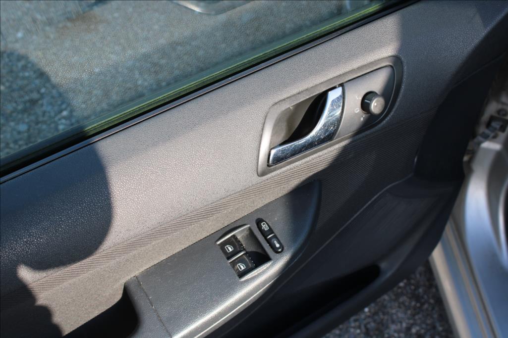 2004 – Škoda Fabia – 1,2 i  KLIMA, ROZVODY