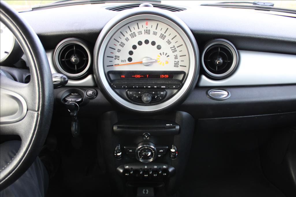 2013 – Mini One – 1,6 i  STK 4/2028, KLIMA