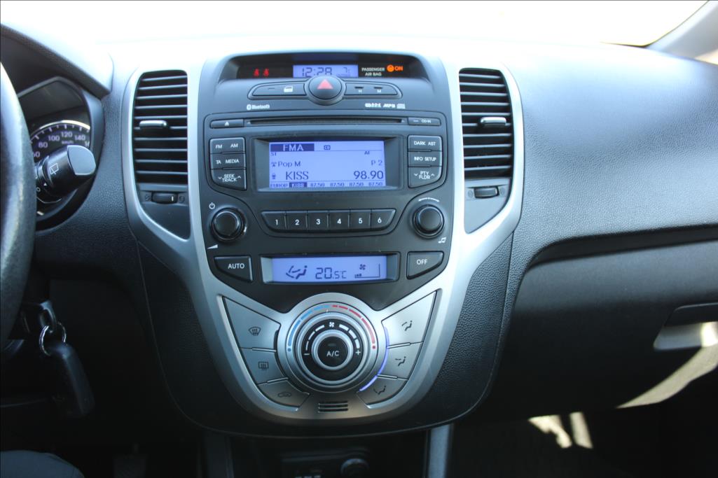 2010 – Hyundai ix20 – 1,4 i  ČR, DIG. KLIMA, ASR