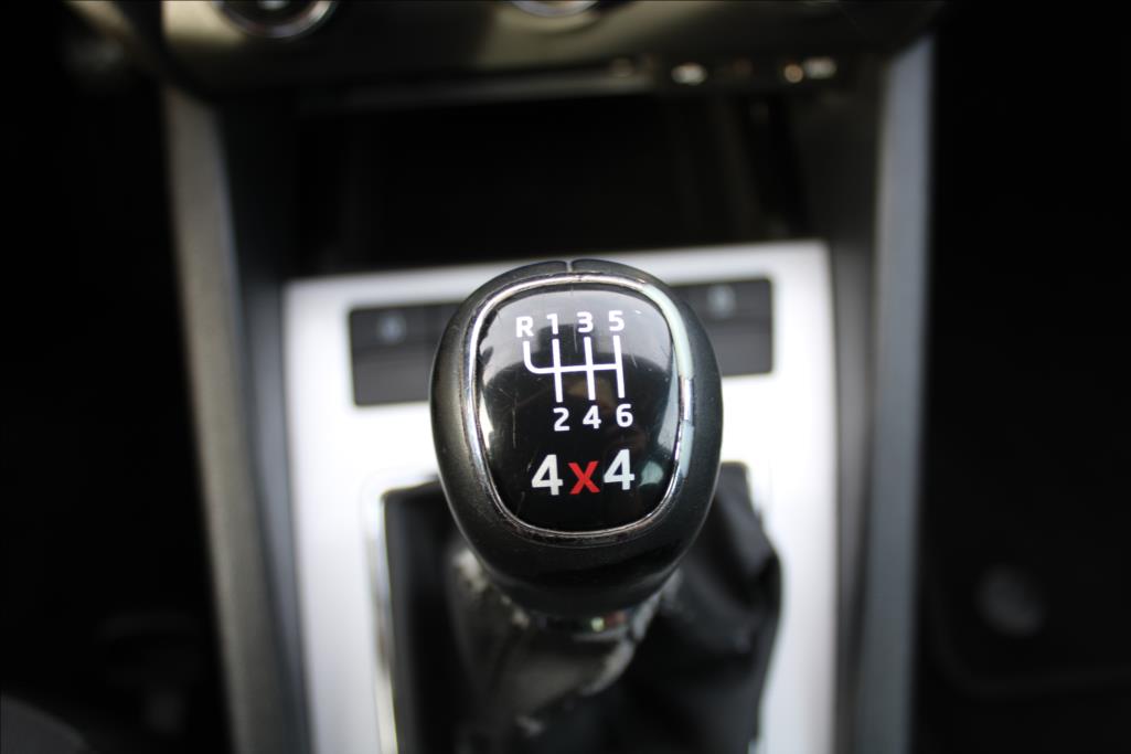 2014 – Škoda Octavia – 1,6 TDi  4 x 4,ČR,XENONY,TOP
