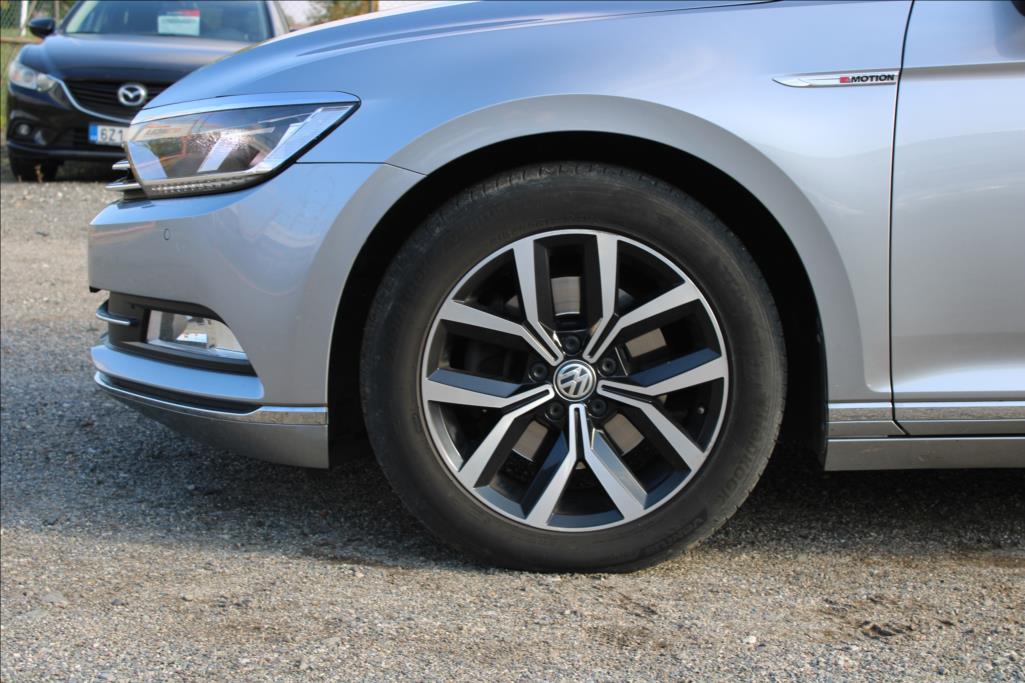 2018 – Volkswagen Passat – 2,0 TDi  DSG, 4×4, HIGHLINE