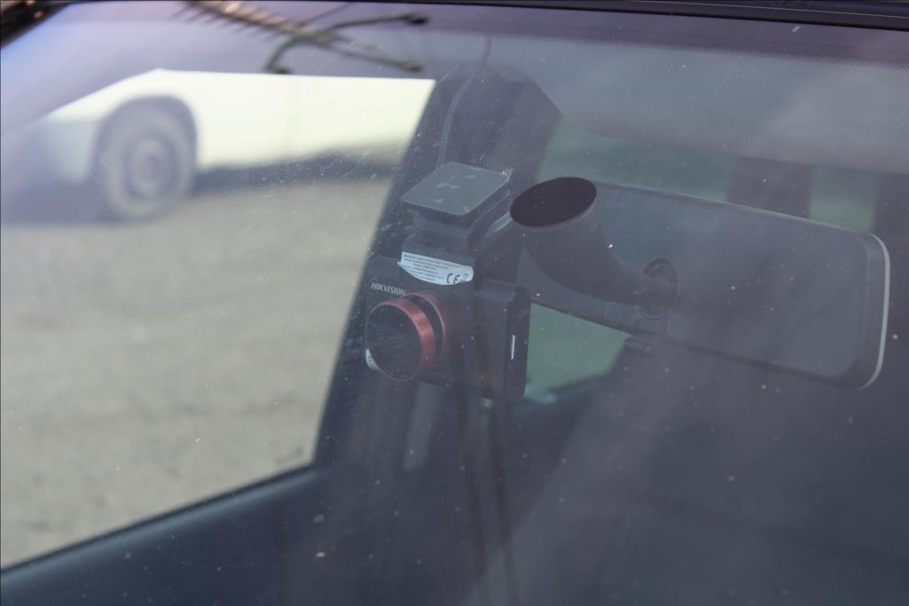 2009 – Volkswagen Sharan – 1,9 TDi  TAŽNÉ,XENONY,7-MÍST