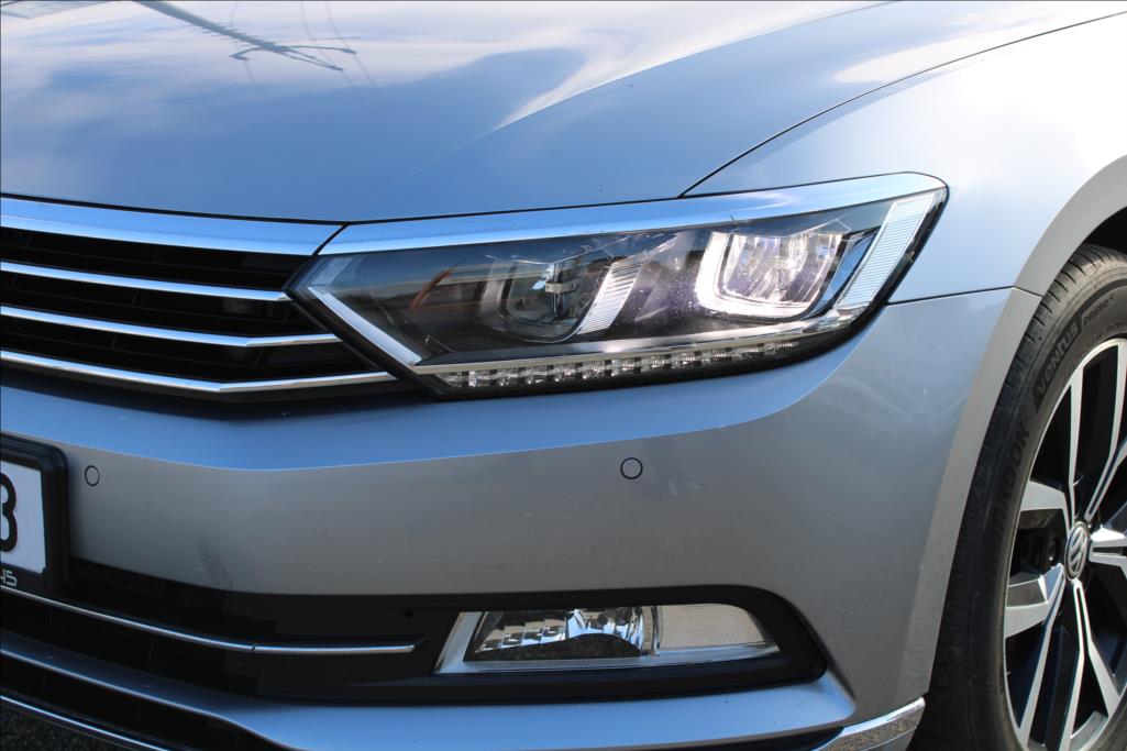 2018 – Volkswagen Passat – 2,0 TDi  DSG, 4×4, HIGHLINE