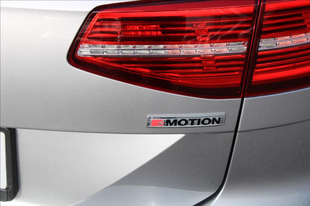 2018 – Volkswagen Passat – 2,0 TDi  DSG, 4×4, HIGHLINE
