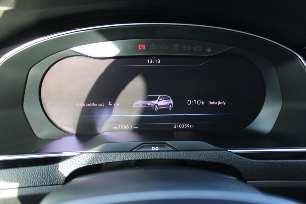 2018 – Volkswagen Passat – 2,0 TDi  DSG, 4×4, HIGHLINE